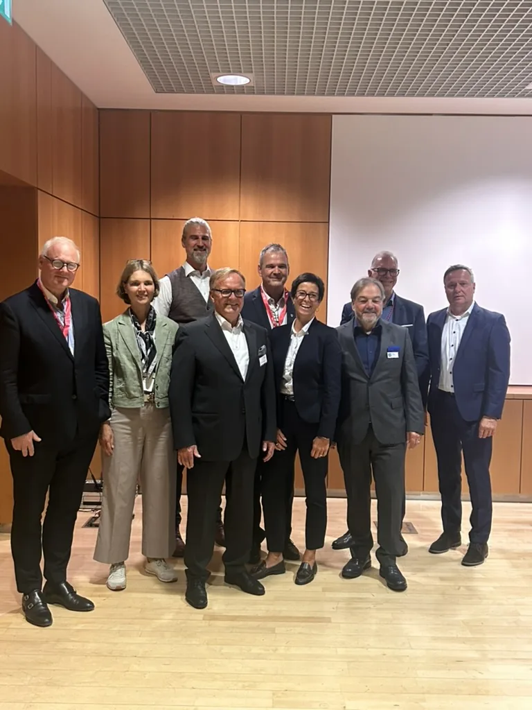 Gruppenfoto der Gründungsmitglieder